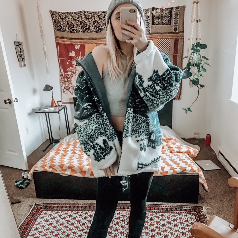 Vintage 90’s Fleece Winter scene Jacket